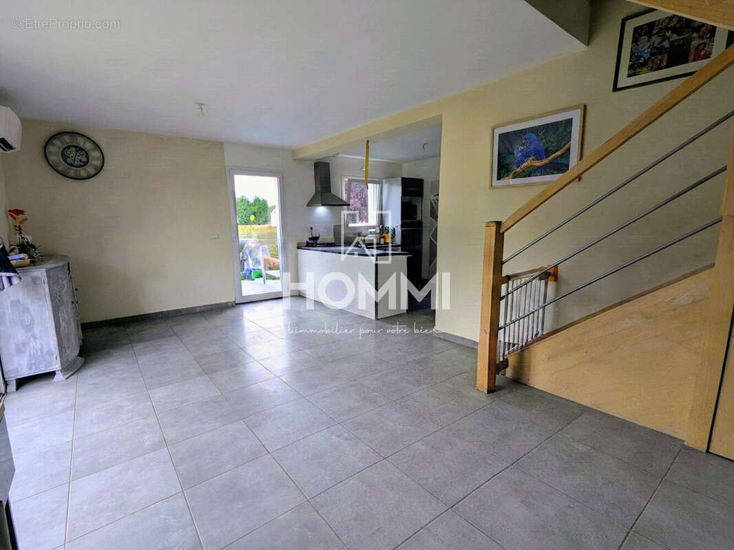 Maison 86 m² à Isse  - photo 2