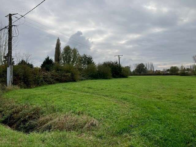 Terrain à LA COUTURE