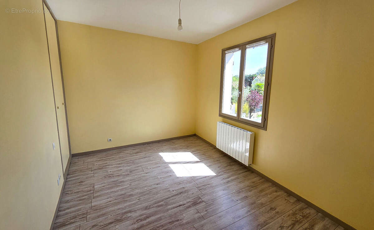 Appartement à HOUILLES