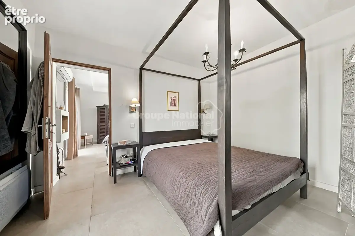 Maison Saint Drezery 7 pièce(s) 222 m2 avec piscine et annexes - photo 9