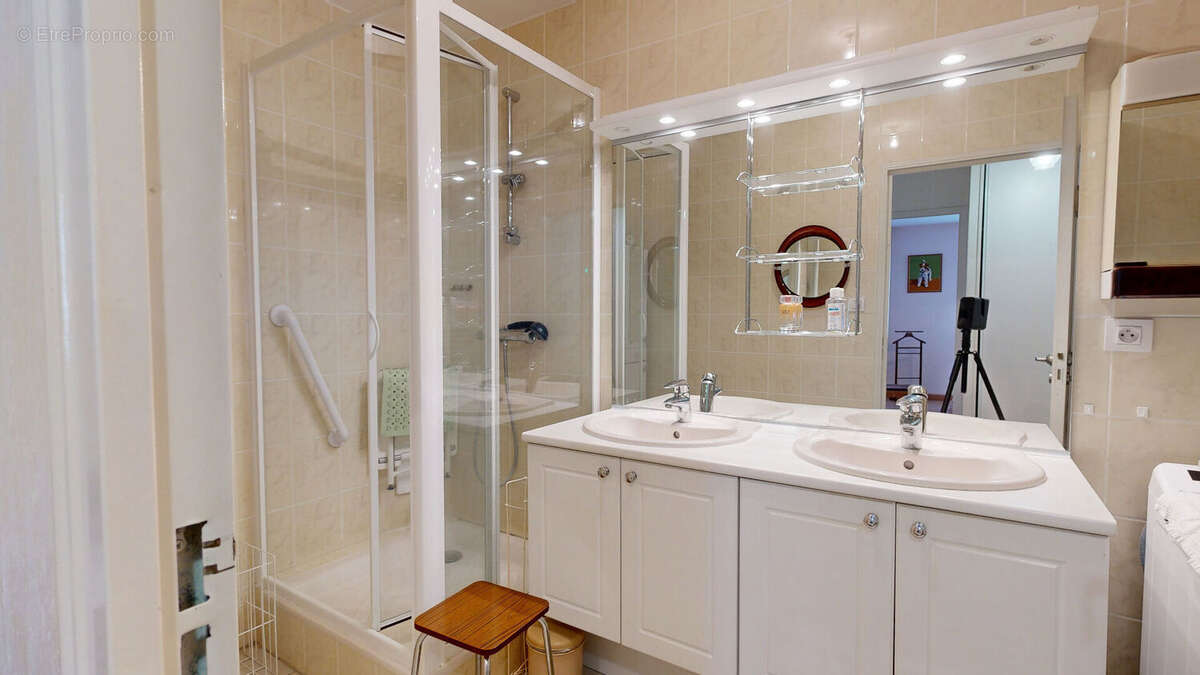 Appartement à MOULINS