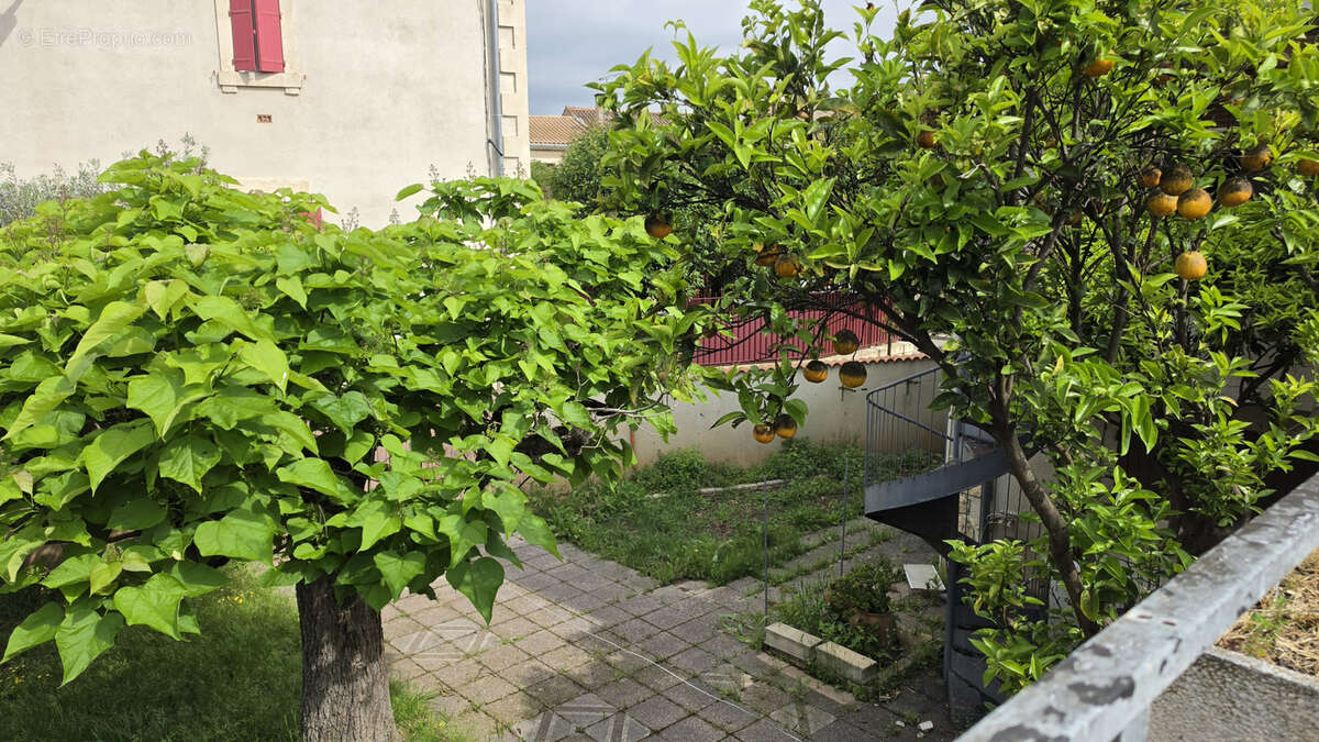 Maison à SAINT-GILLES
