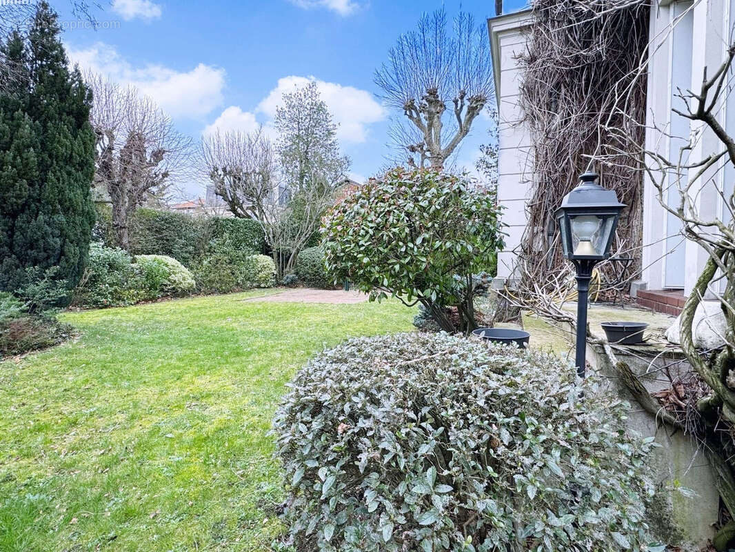 Maison à LE CHESNAY