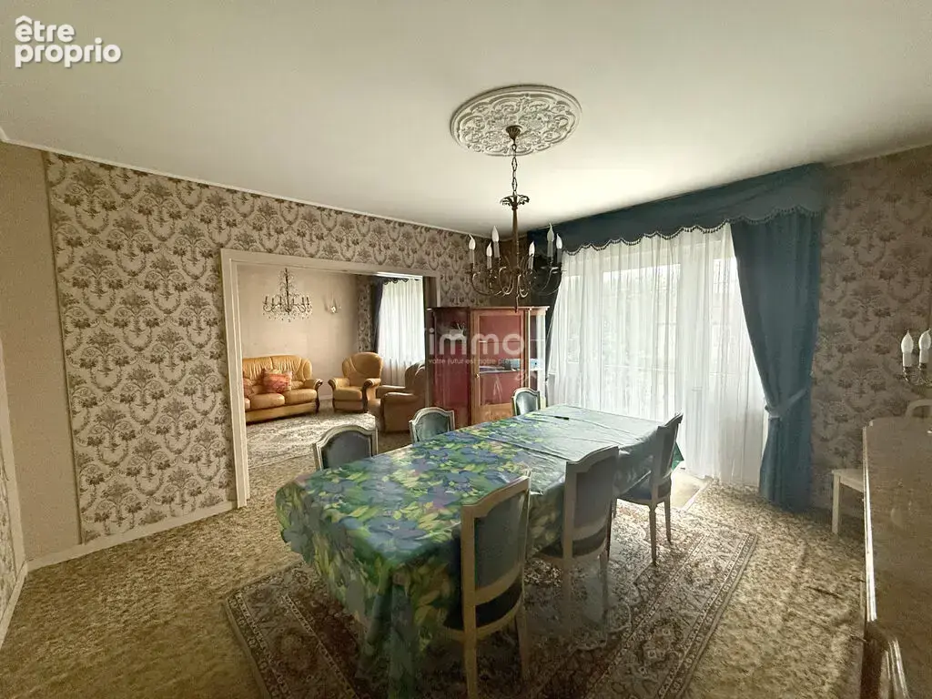 Vends à Boulay, une grande maison familiale de 6 chambres - photo 3