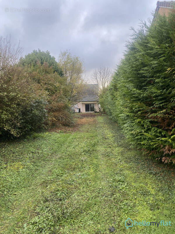 Maison à LA VEUVE