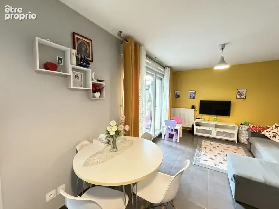 Appartement 3 pièces 58 m² à vendre à Venissieux (69200) - photo 3