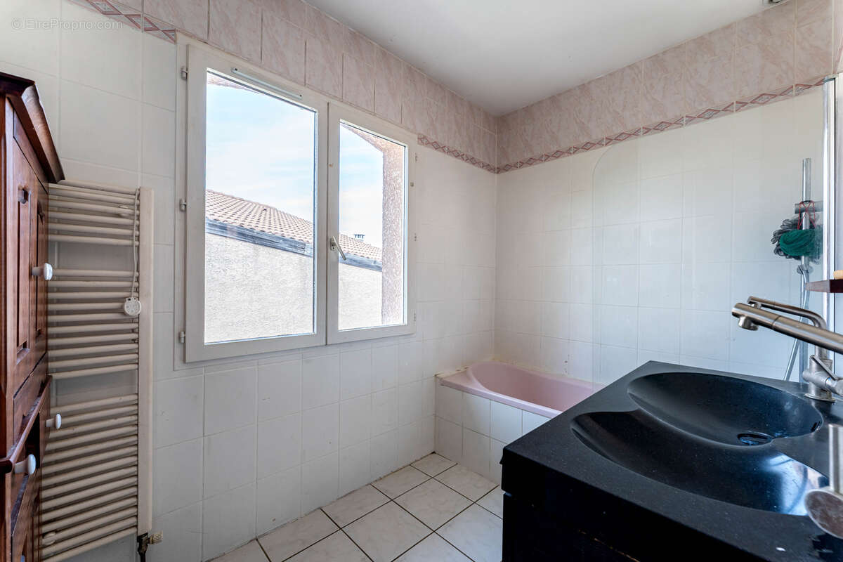 Maison à VILLEFONTAINE
