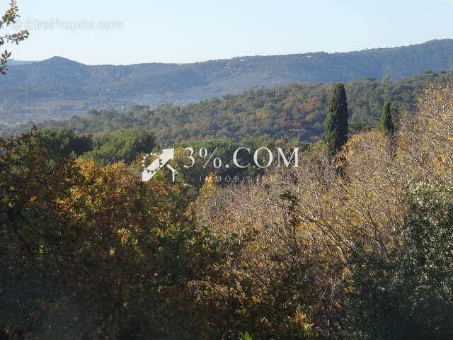 Appartement à GRIMAUD
