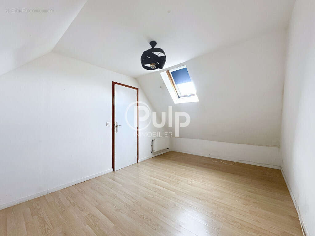 Maison à REGNAUVILLE