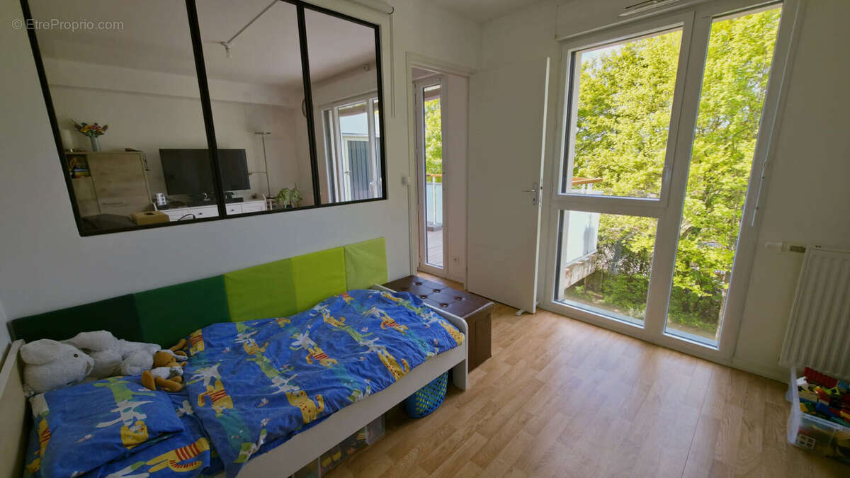 Appartement à LE RHEU