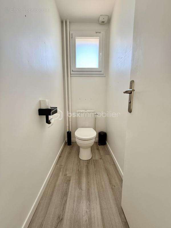 Maison à SAINT-PIERRE-DU-PERRAY