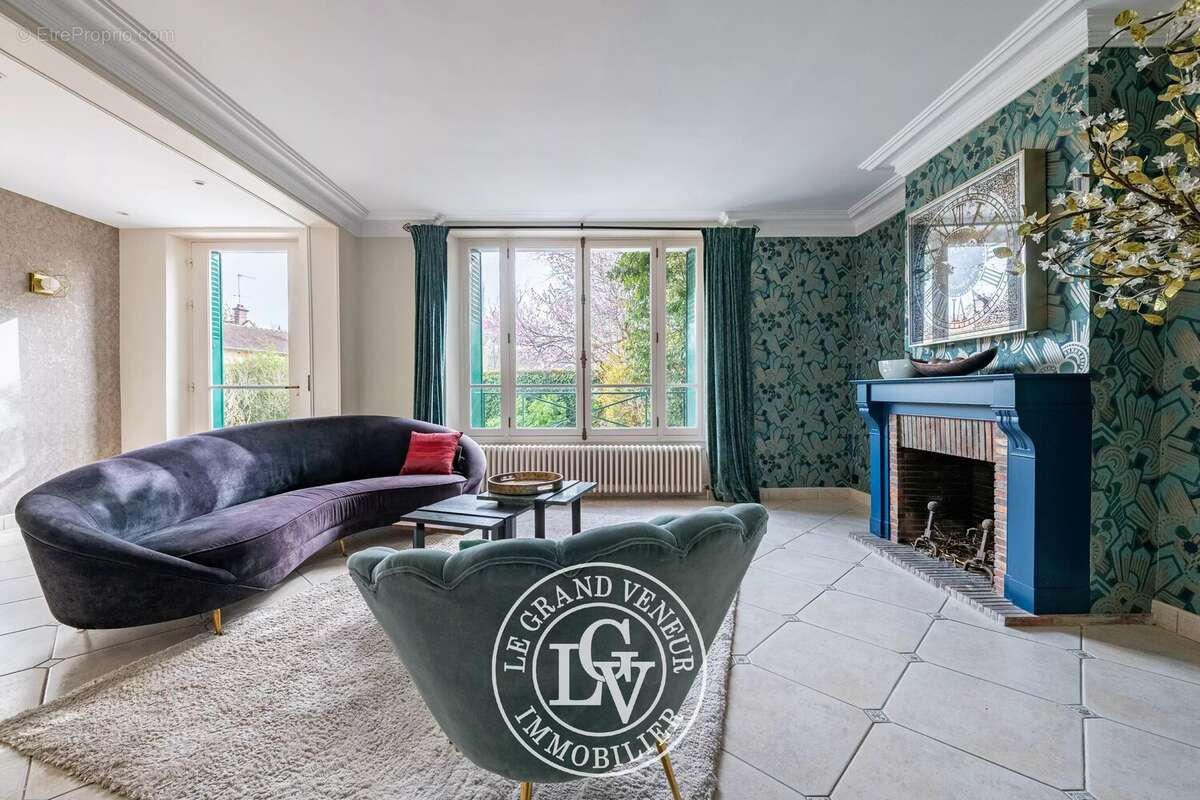 Maison à VULAINES-SUR-SEINE