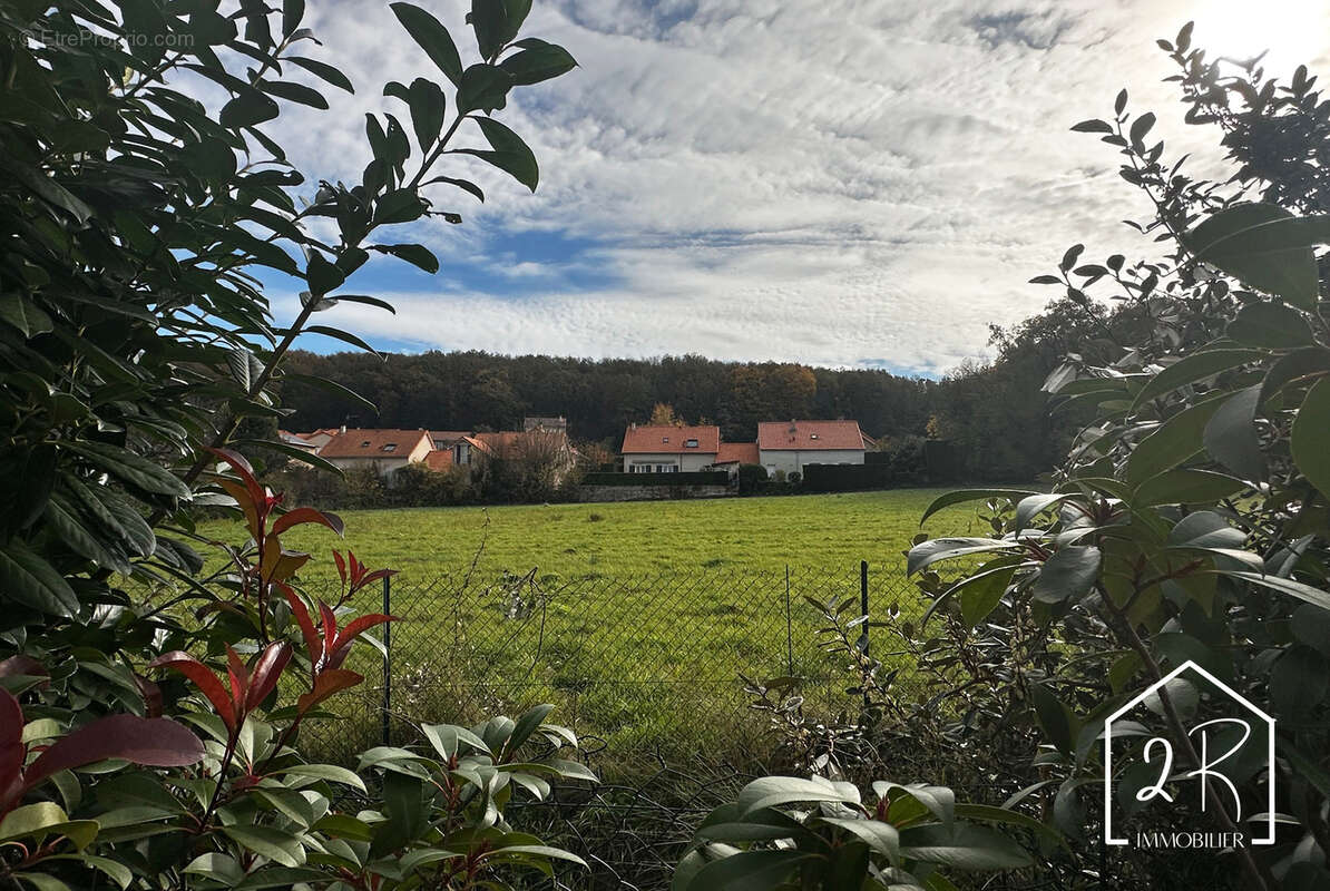 Maison à SEREZIN-DU-RHONE