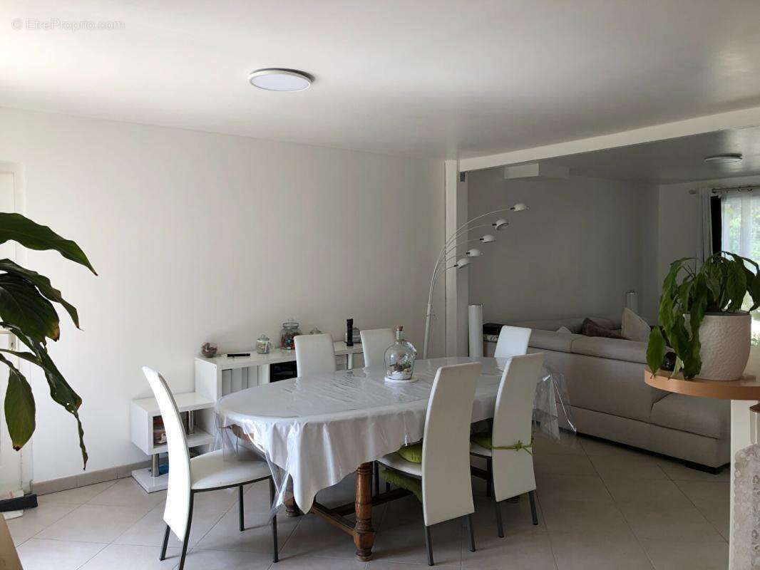 Maison à COULOMMIERS