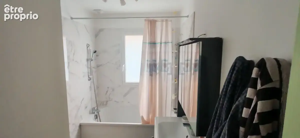 Maison  de plain  pied 86  m2  sur  434  m²  de terrain - photo 4