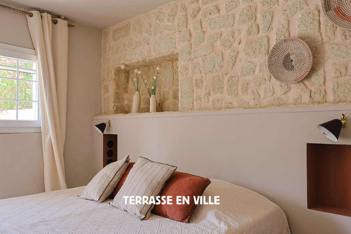 Appartement à EVENOS