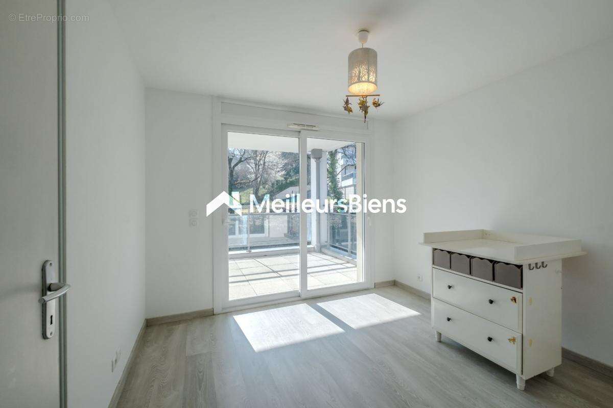 Appartement à EVIAN-LES-BAINS