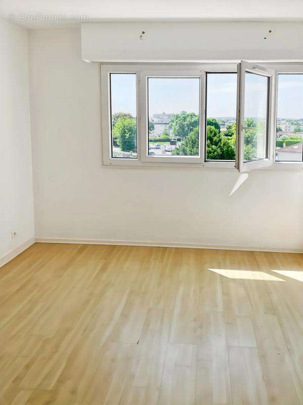 Appartement à COGNAC