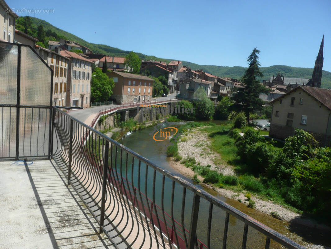 Appartement à SAINT-AFFRIQUE