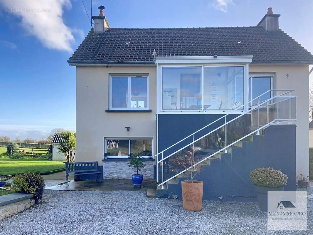 Maison à MERDRIGNAC