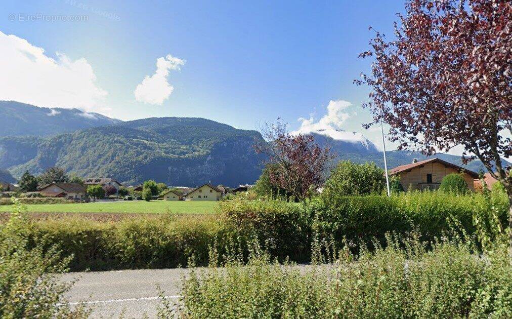 Terrain à CLUSES