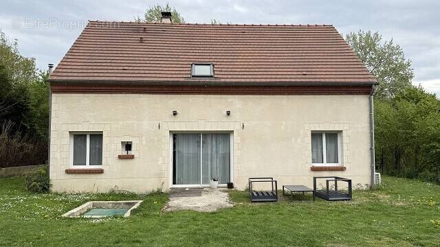 Maison à RESSONS-SUR-MATZ