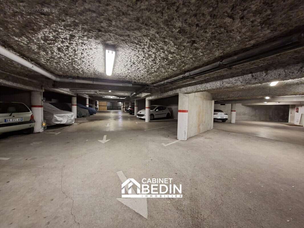 Parking à TALENCE