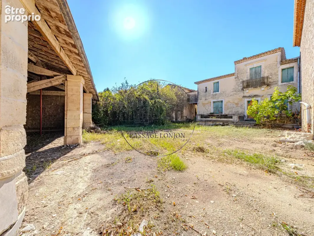 Maison 8 pièces 325 m² à vendre à Lunel-Viel (34400) - photo 2