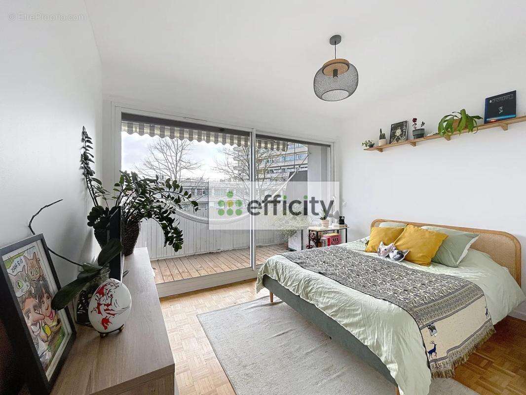 Appartement à CHATENAY-MALABRY
