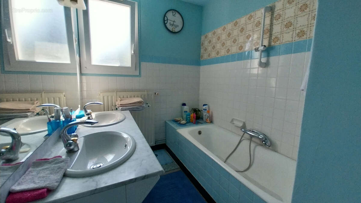 Maison à ANNESSE-ET-BEAULIEU