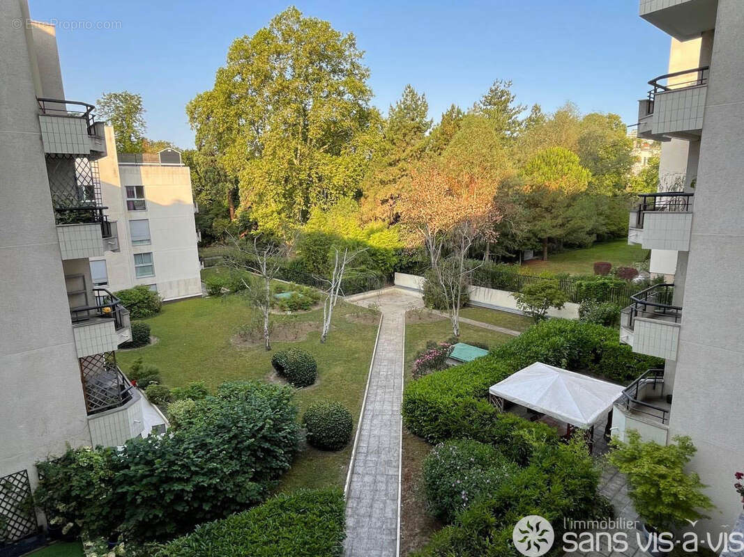 Appartement à SURESNES