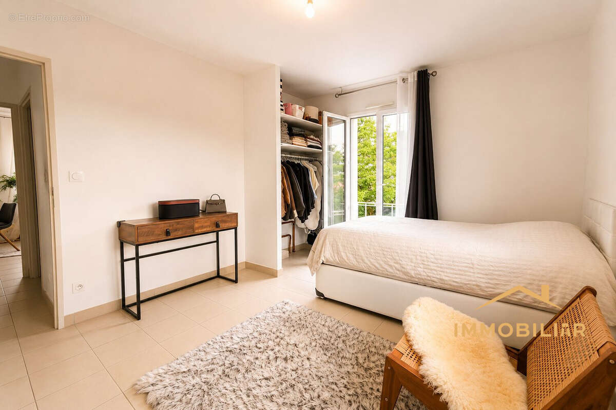 Maison 156 m² à Lancrans  - photo 8