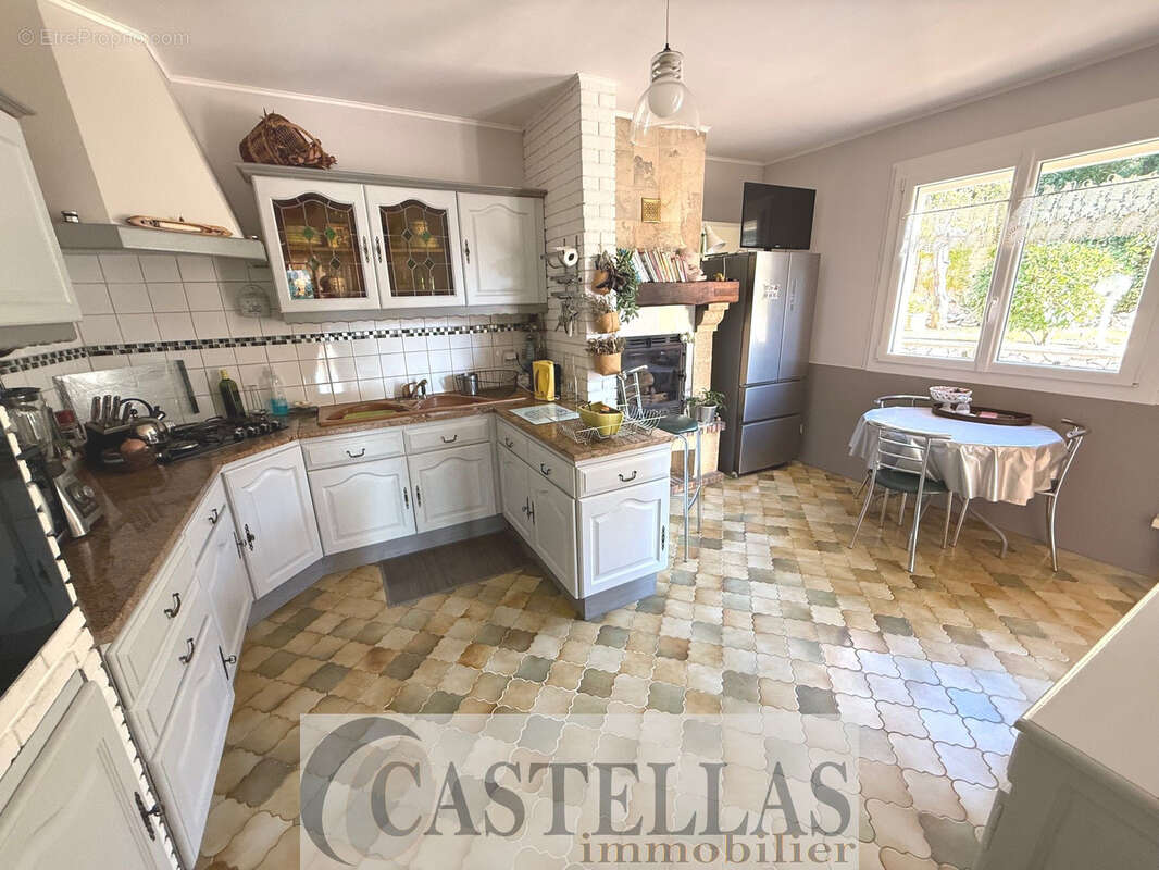 Maison à CARNOUX-EN-PROVENCE