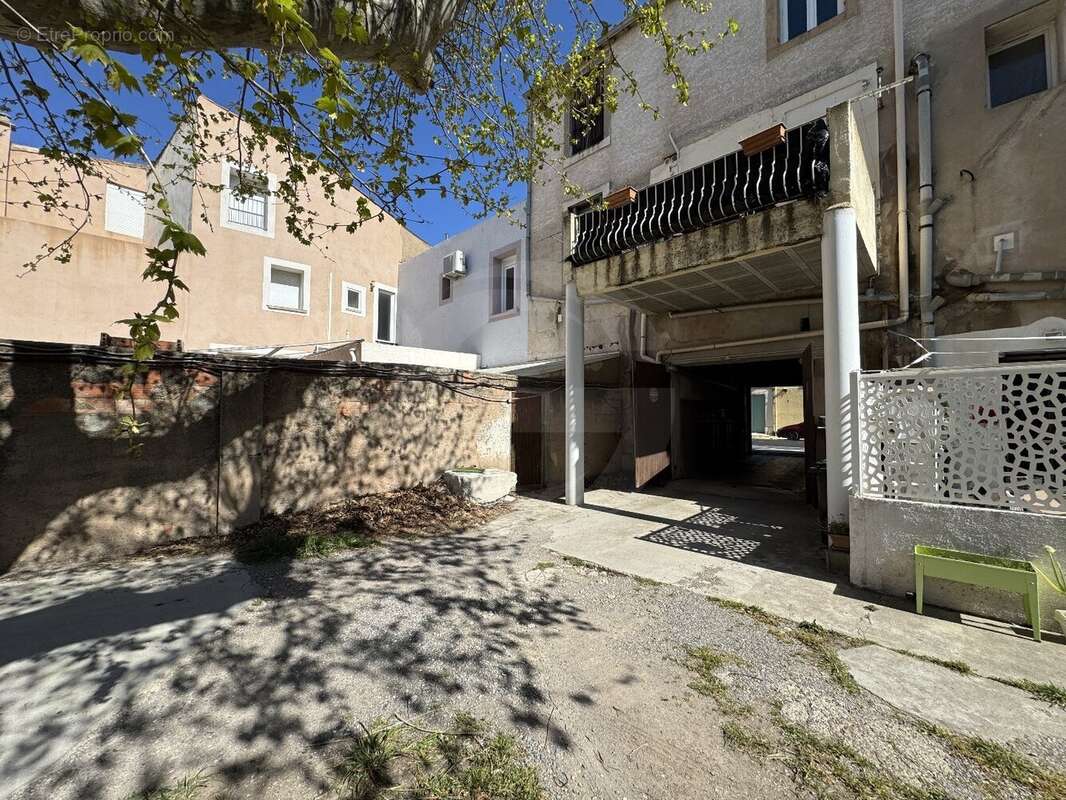 Appartement à MEZE