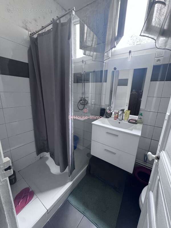 Appartement à NANTERRE