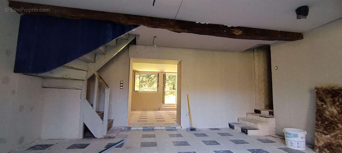 Maison à FEUGAROLLES