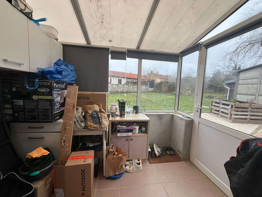 Maison à VARENNES-VAUZELLES