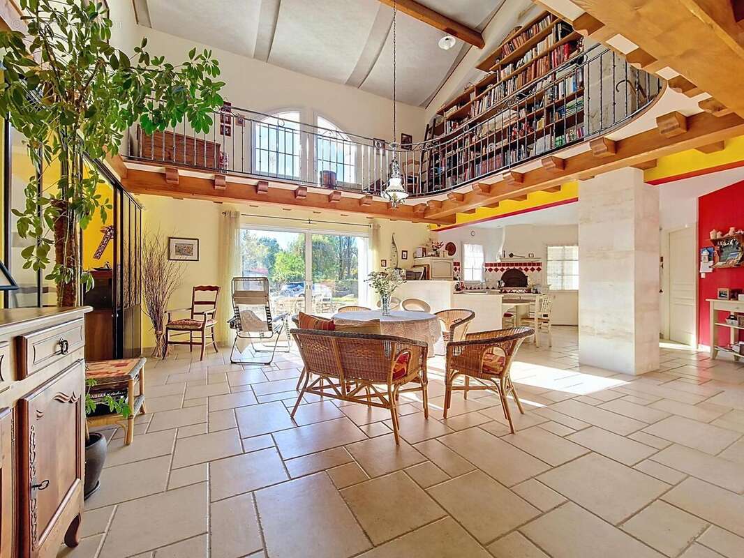 Photo 4 - Maison à AZAY-LE-BRULE