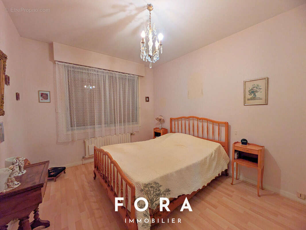 Maison à CONDE-SUR-NOIREAU