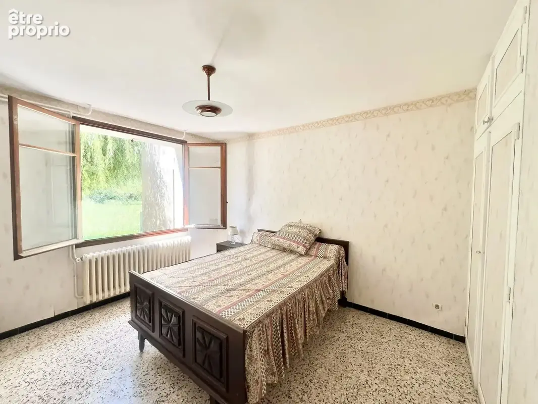 Spacieuse maison traditionnelle (2 appartements) sur un magnifique terrain de 10 511 m² - photo 14