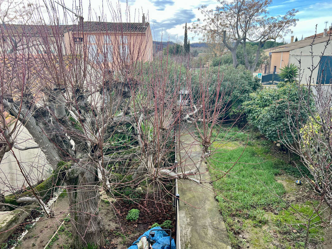 Maison à SAINT-LAURENT-DE-LA-CABRERISSE