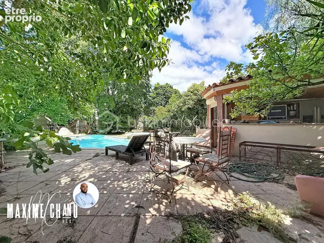 Maison à POUSSAN