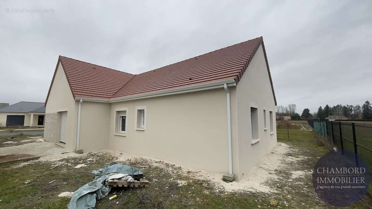 Maison à CONTRES