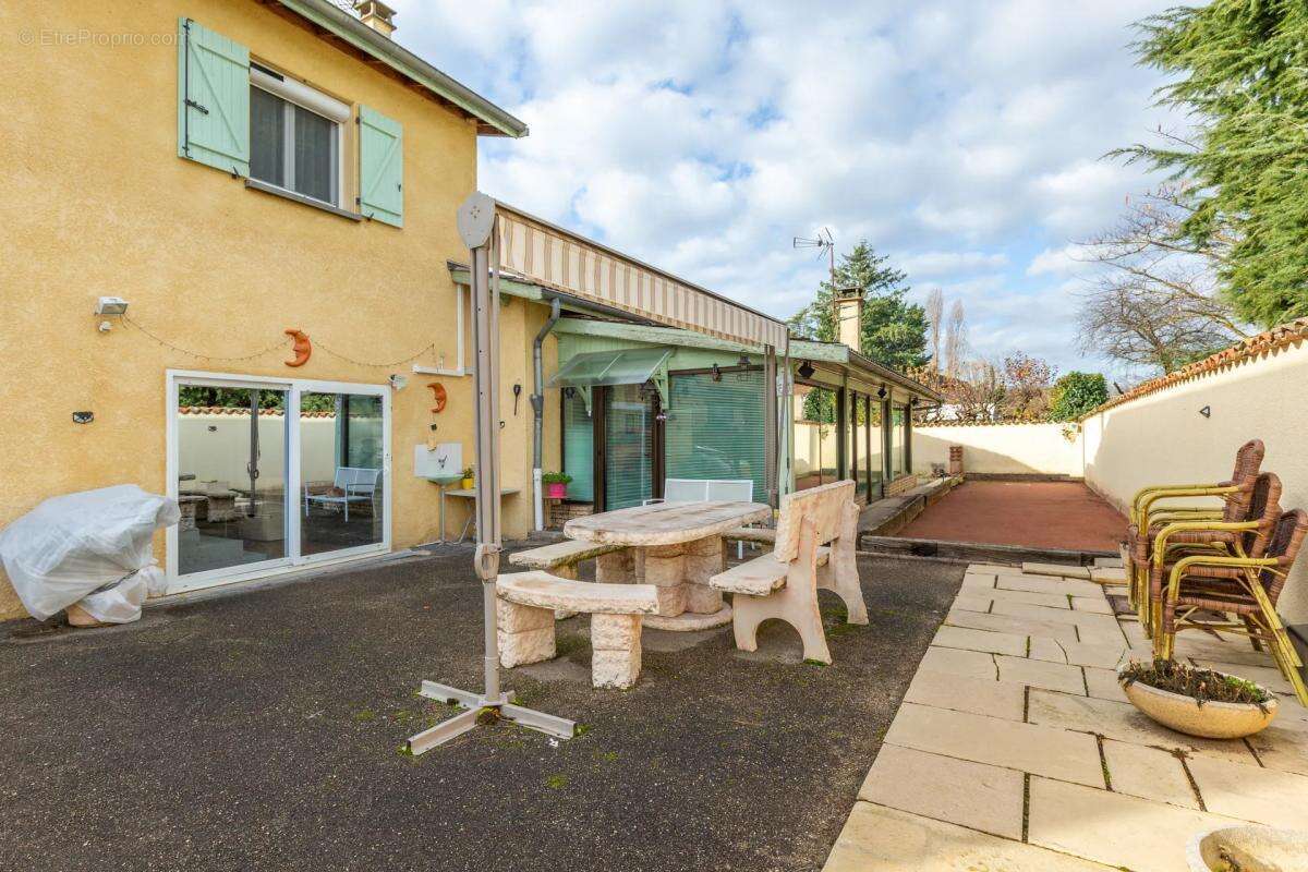 Maison à SAINTE-EUPHEMIE