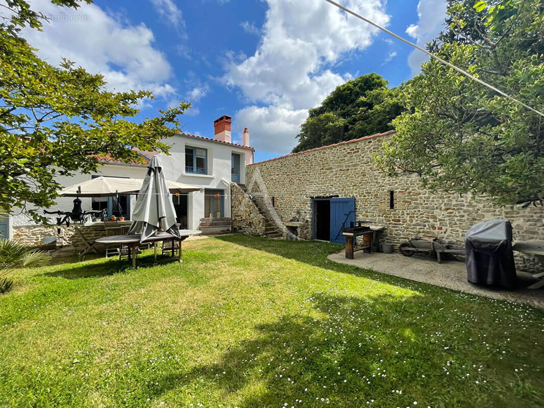 Maison à LE BERNARD