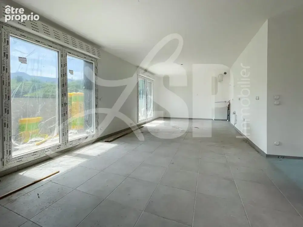 Appartement T3 neuf (C102)