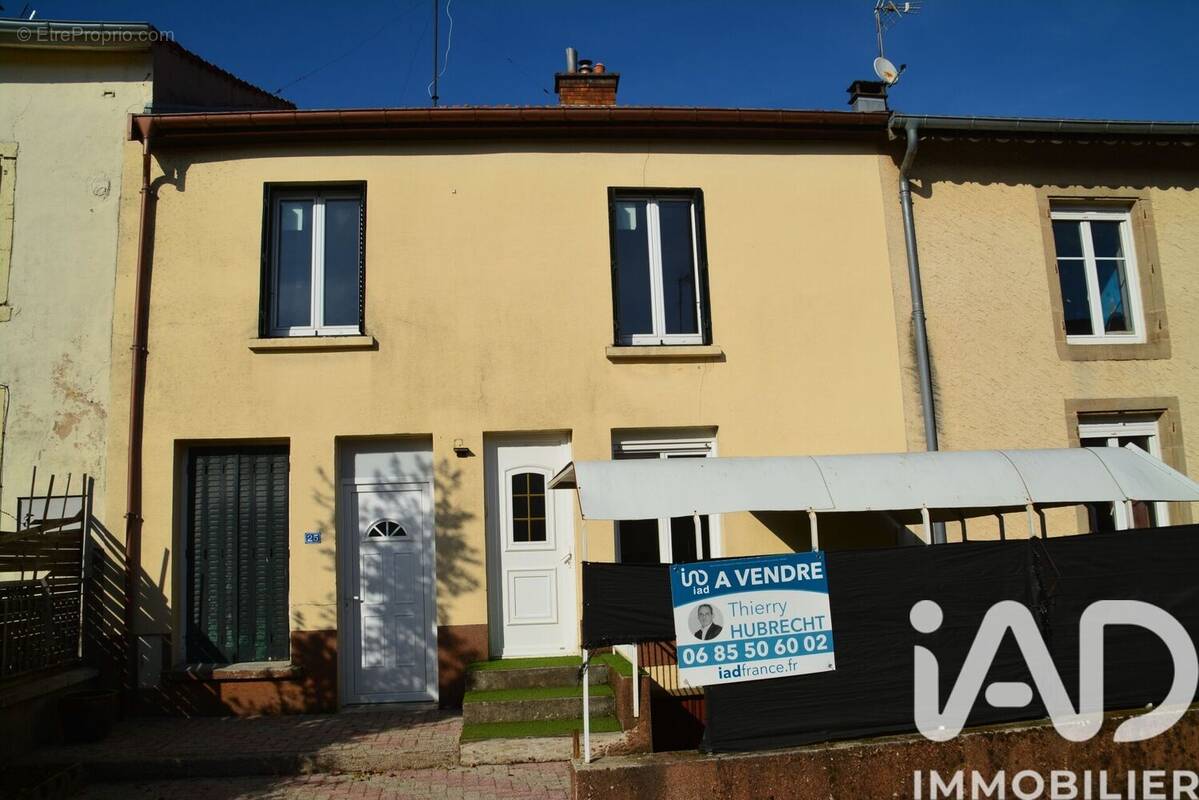 Photo 1 - Maison à DOMBROT-LE-SEC