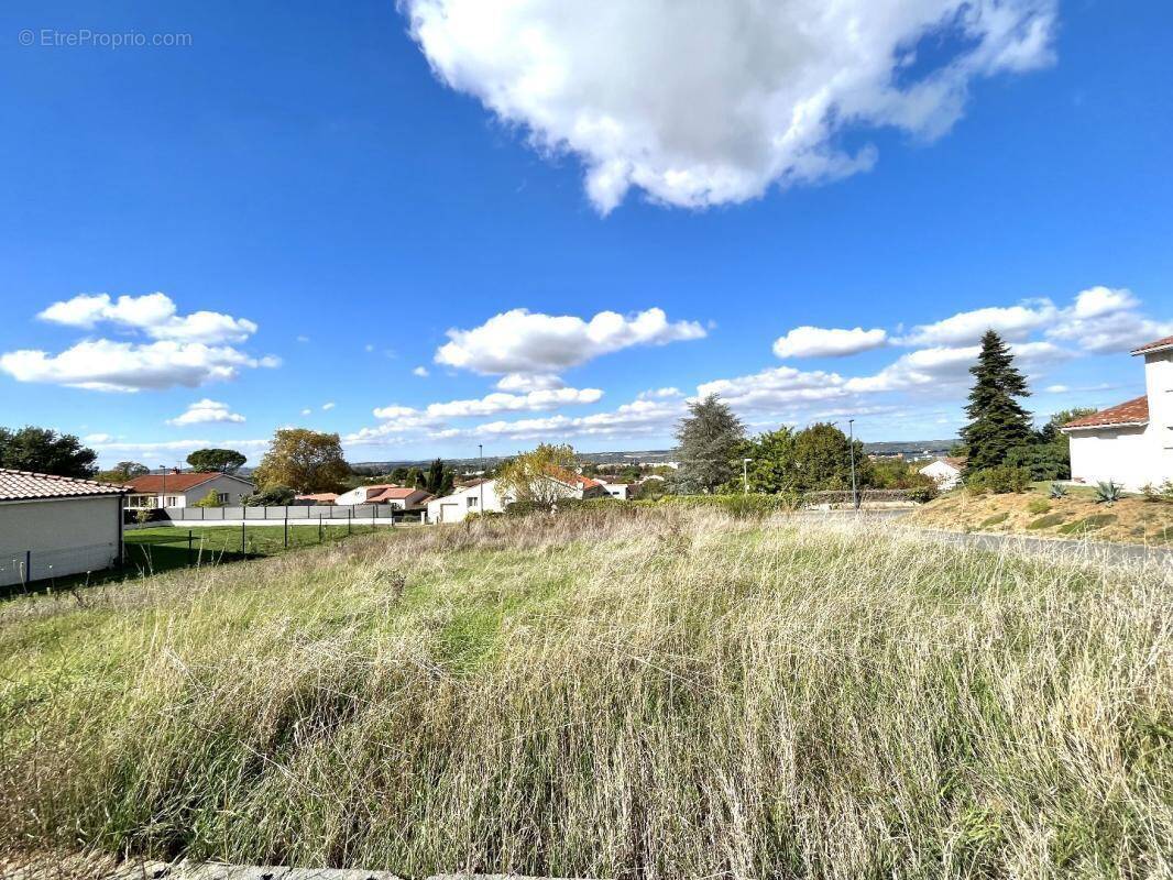 Terrain à LE SEQUESTRE