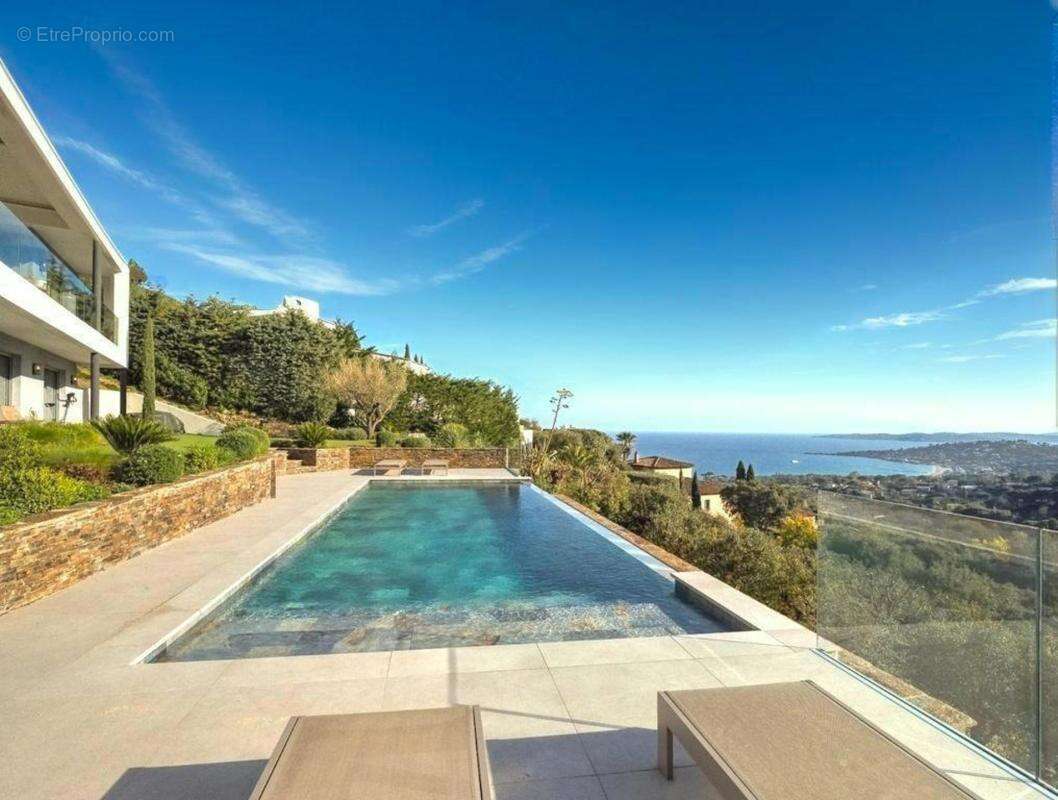 Sainte Maxime - Nartelle - Villa contemporaine d’exception – Vue mer panoramique - photo 3