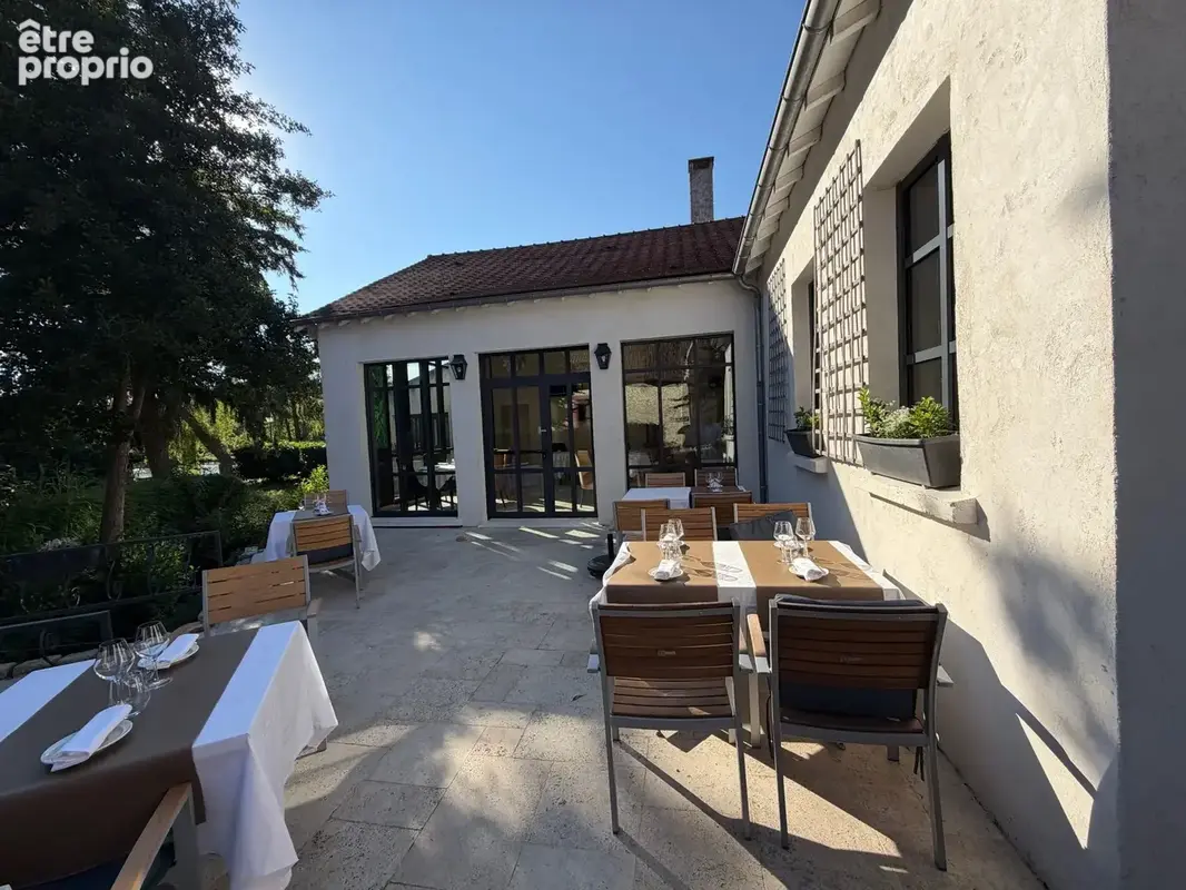 Commerce 588 m² à vendre à Versailles (78000) - photo 3
